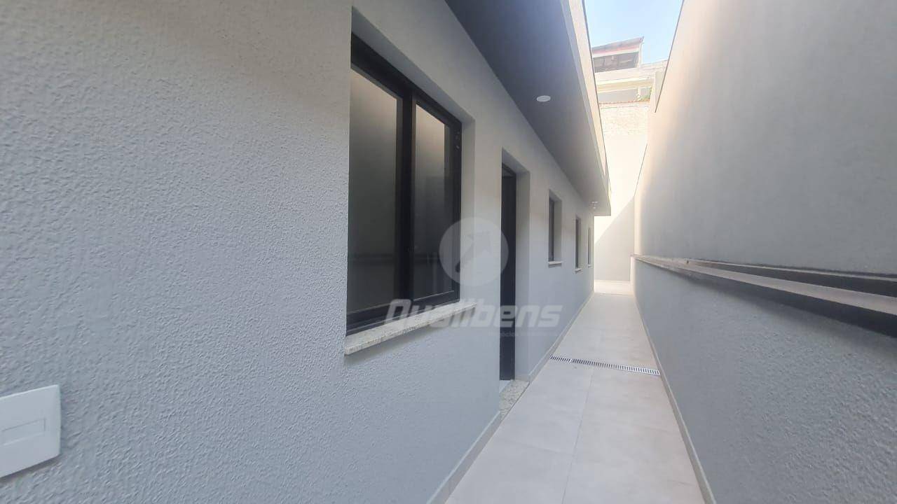 Casa à venda com 3 quartos, 65m² - Foto 3