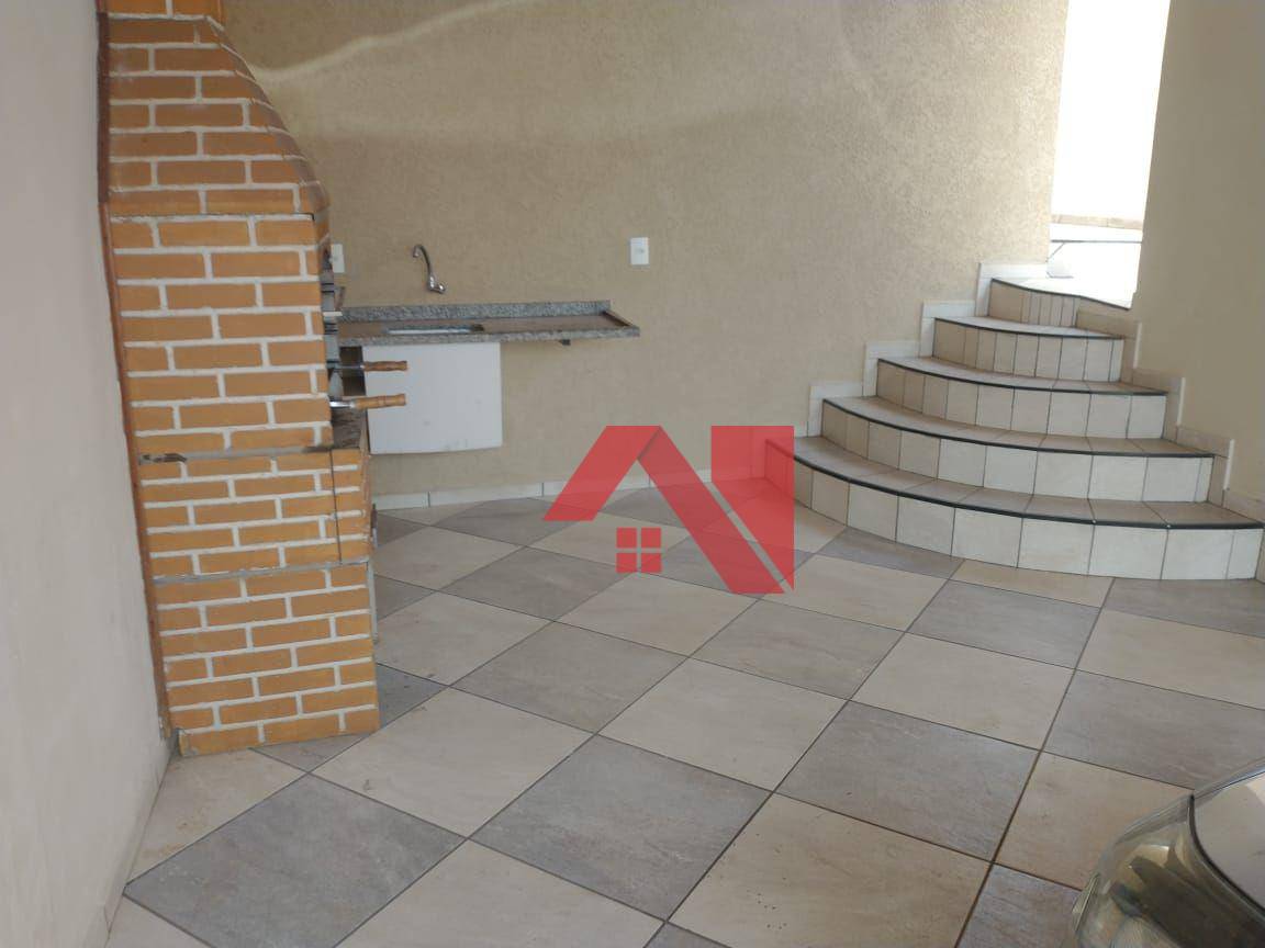 Casa à venda com 3 quartos, 150m² - Foto 2