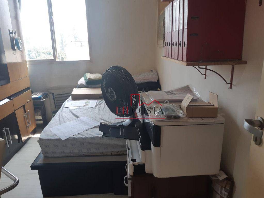 Apartamento à venda com 2 quartos, 70m² - Foto 17