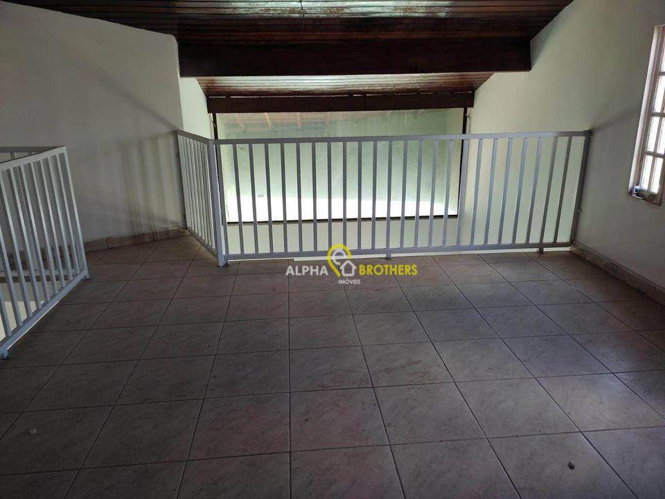 Casa à venda com 3 quartos, 300m² - Foto 26