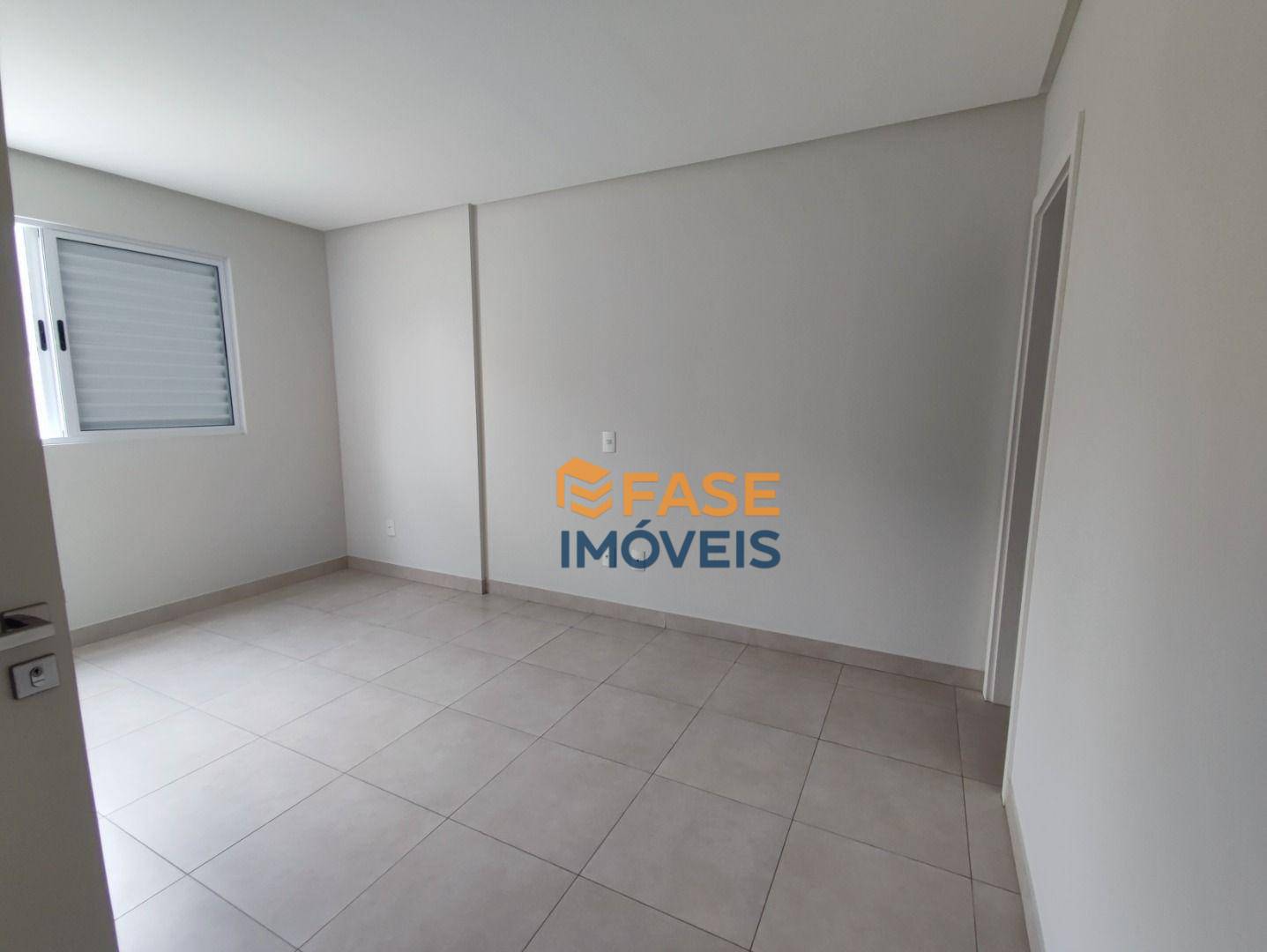 Apartamento à venda com 2 quartos, 160m² - Foto 10