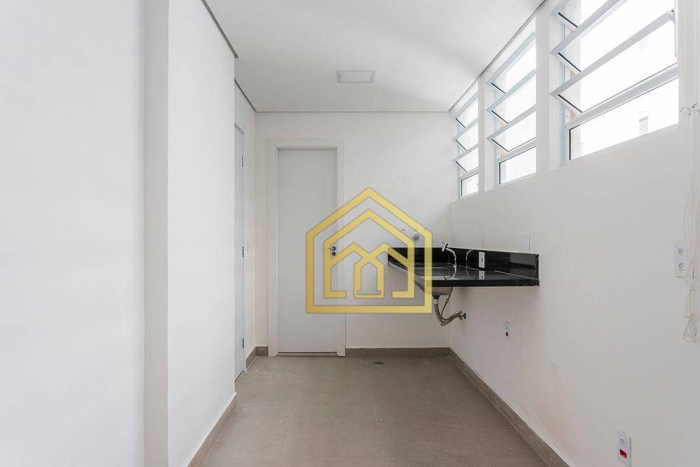 Apartamento à venda e aluguel com 3 quartos, 225m² - Foto 4