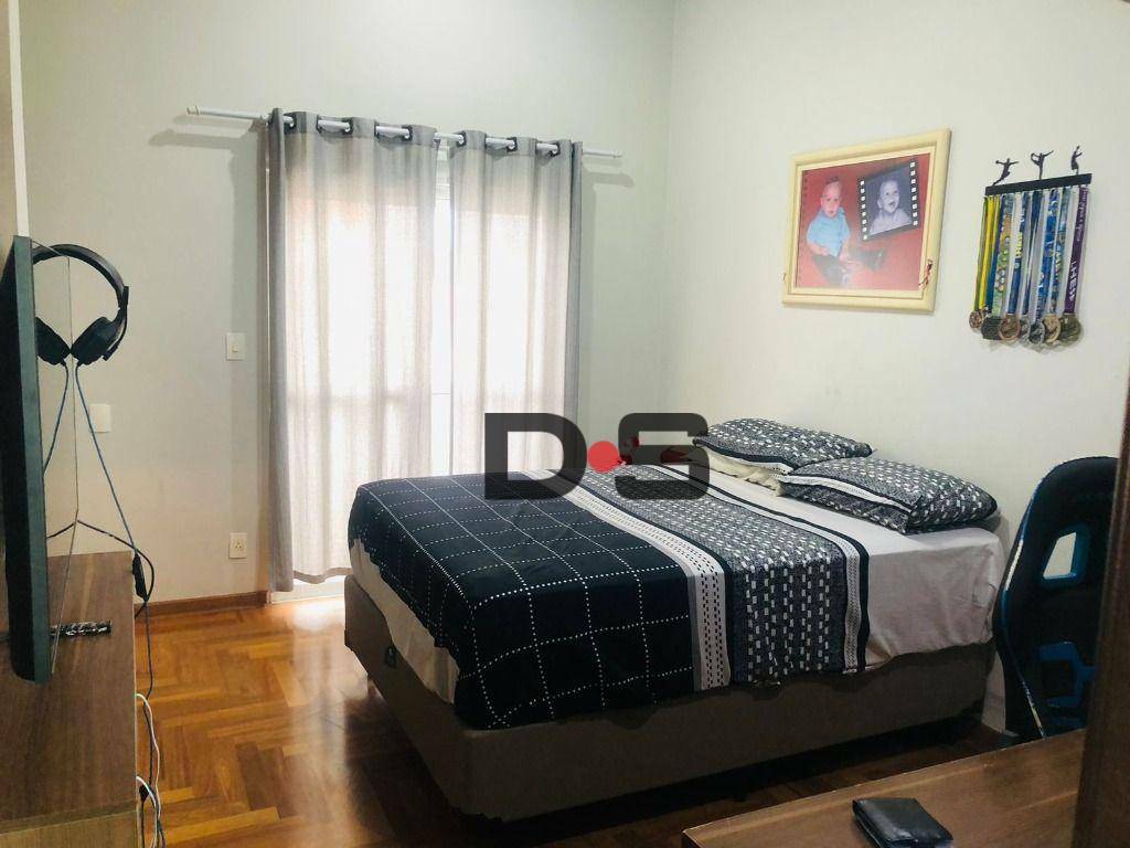 Sobrado à venda com 3 quartos, 314m² - Foto 13