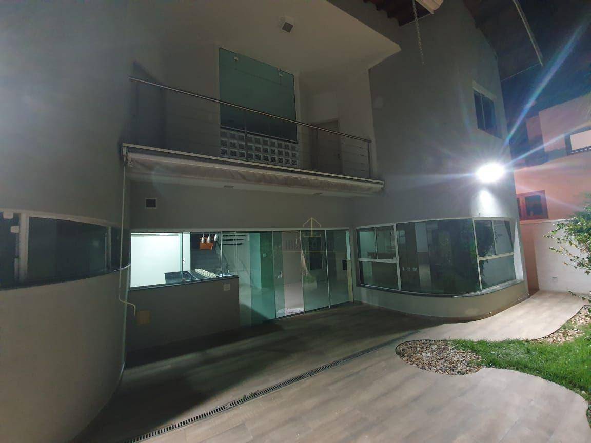 Casa de Condomínio à venda com 3 quartos, 298m² - Foto 4