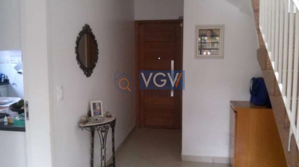 Casa à venda com 3 quartos, 200m² - Foto 15