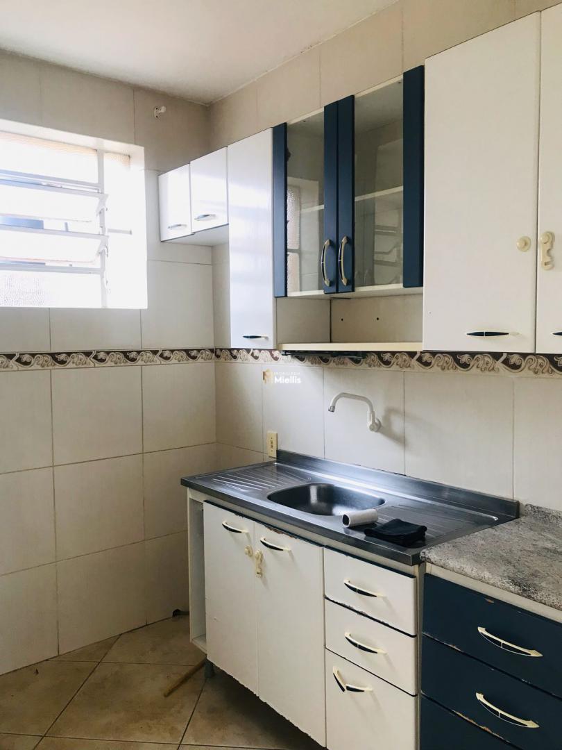 Apartamento à venda com 3 quartos, 75m² - Foto 13