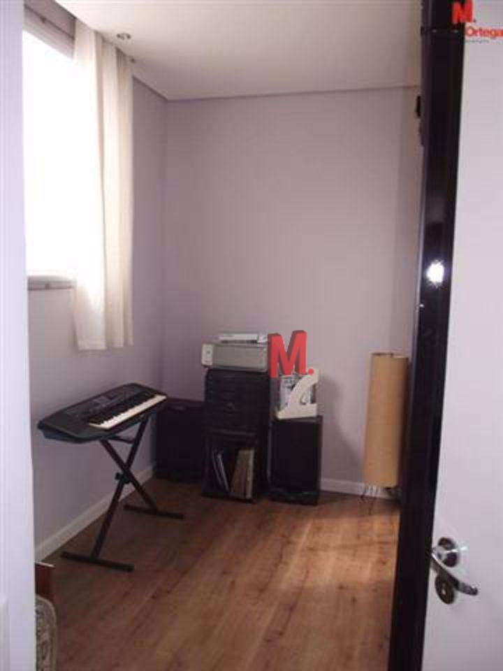 Apartamento à venda com 3 quartos, 120m² - Foto 11