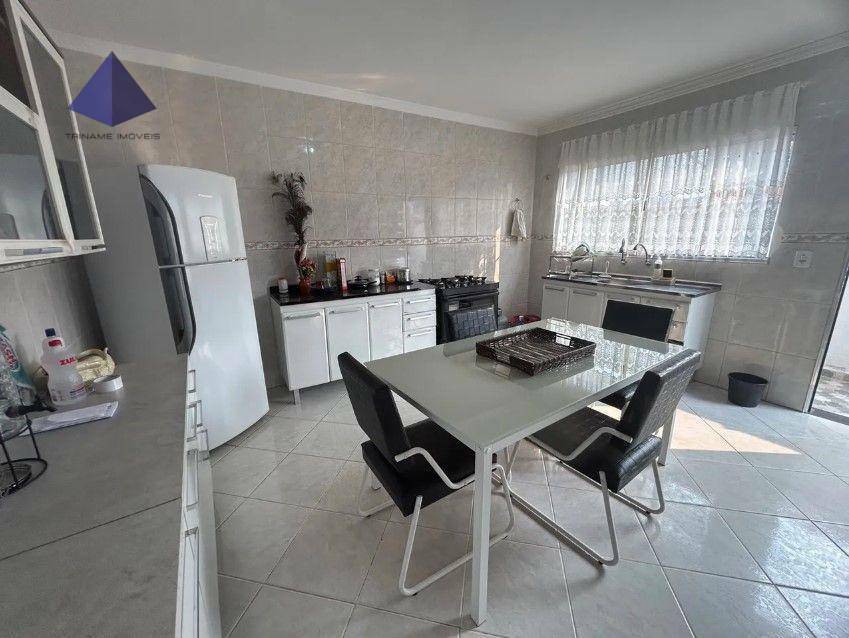 Sobrado à venda com 3 quartos, 250m² - Foto 3