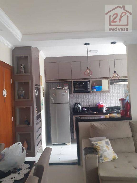 Apartamento à venda com 2 quartos, 62m² - Foto 2