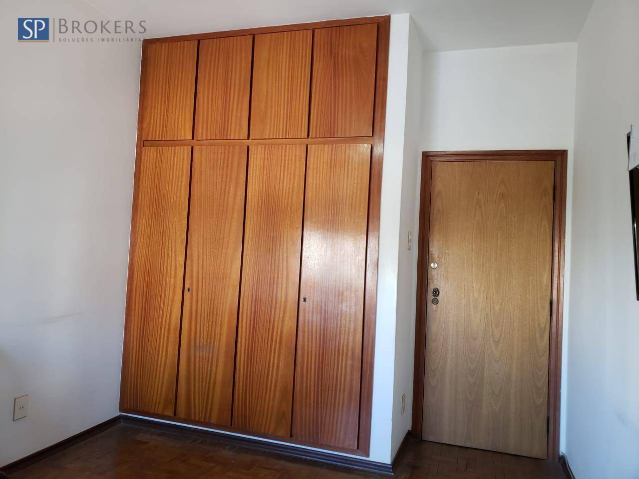 Apartamento à venda com 3 quartos, 136m² - Foto 3