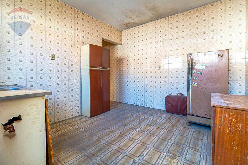 Casa à venda com 4 quartos, 196m² - Foto 12