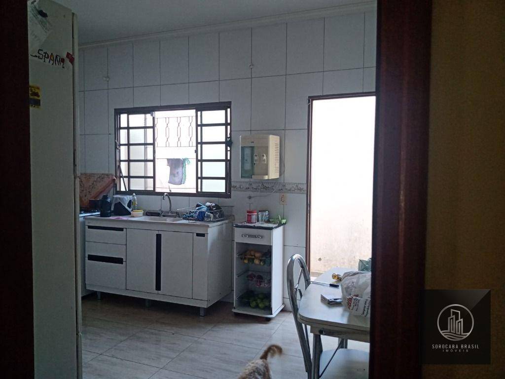 Casa à venda com 3 quartos, 131m² - Foto 3