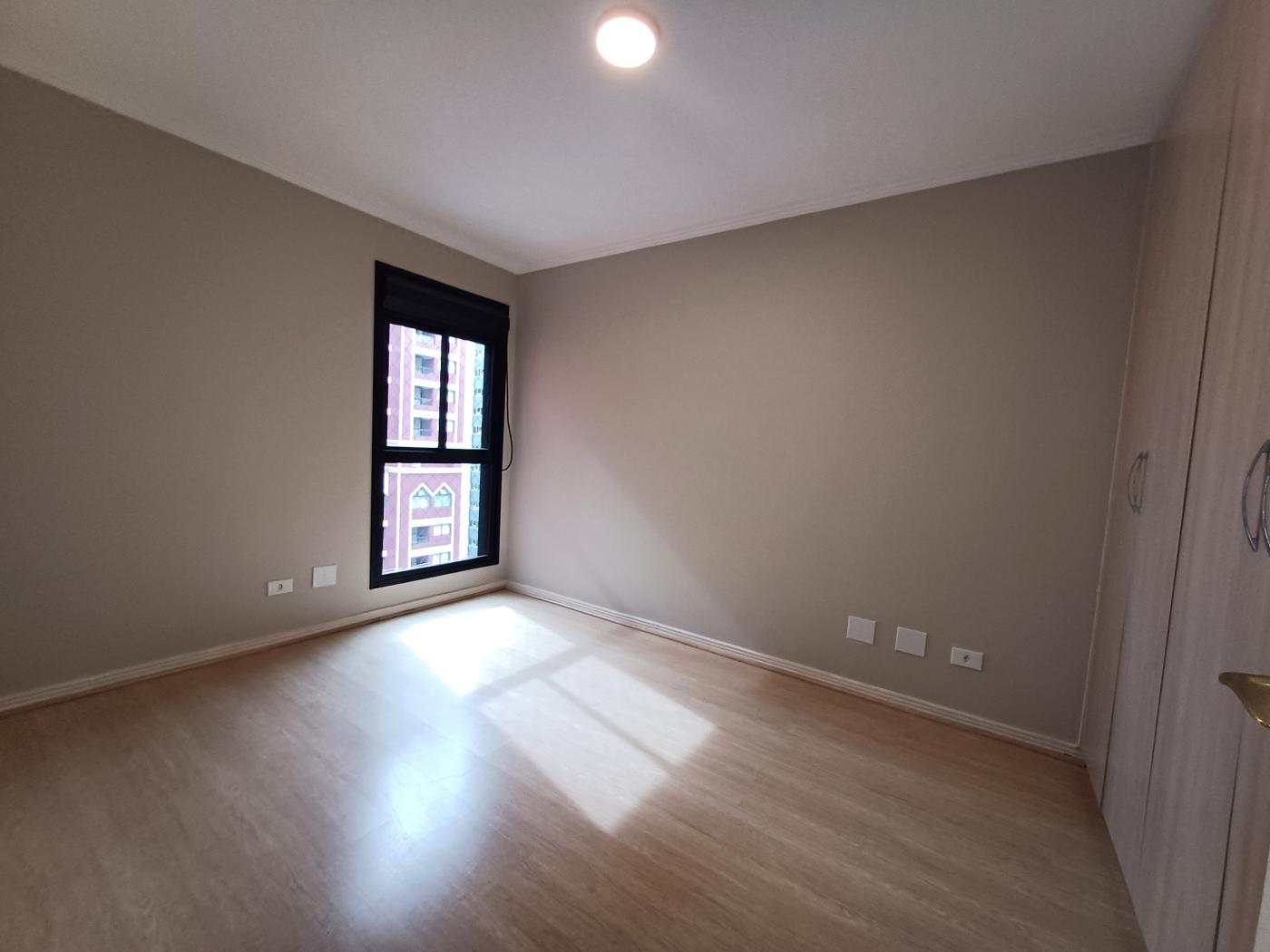 Apartamento para alugar com 3 quartos, 133m² - Foto 27