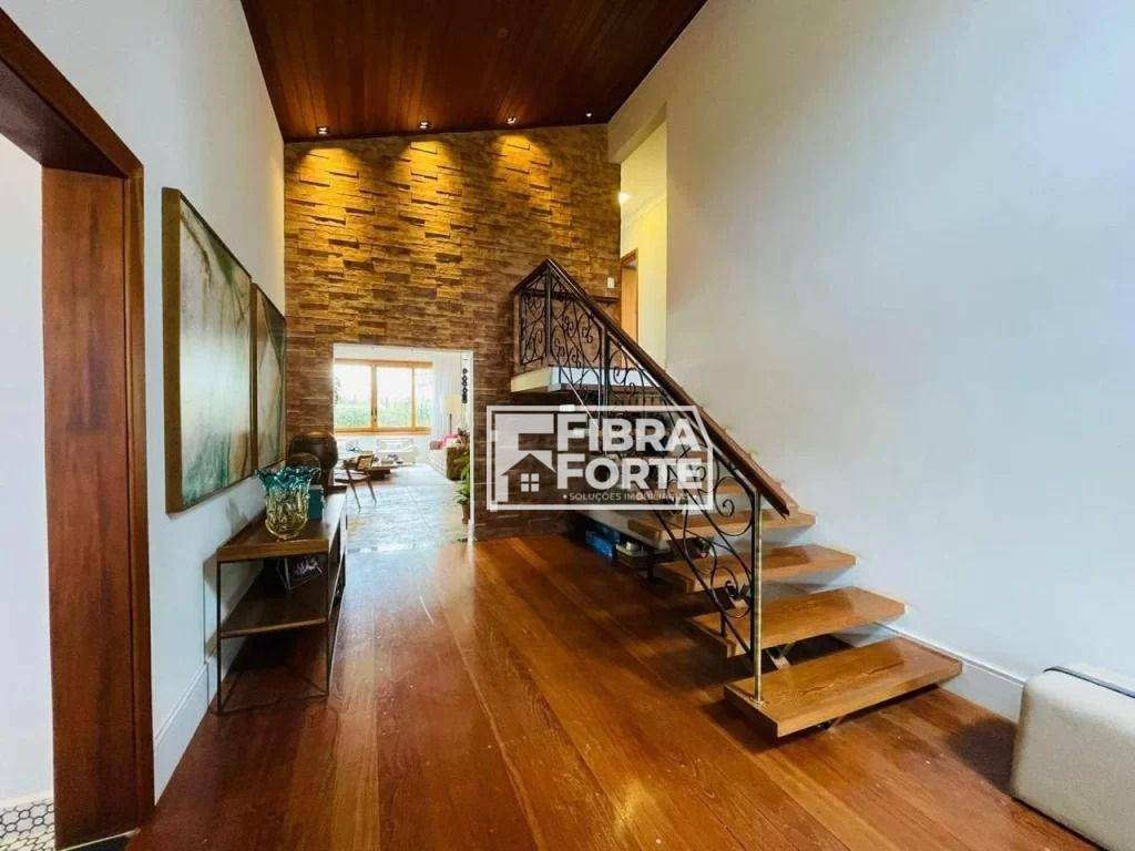 Casa à venda com 3 quartos, 388m² - Foto 5