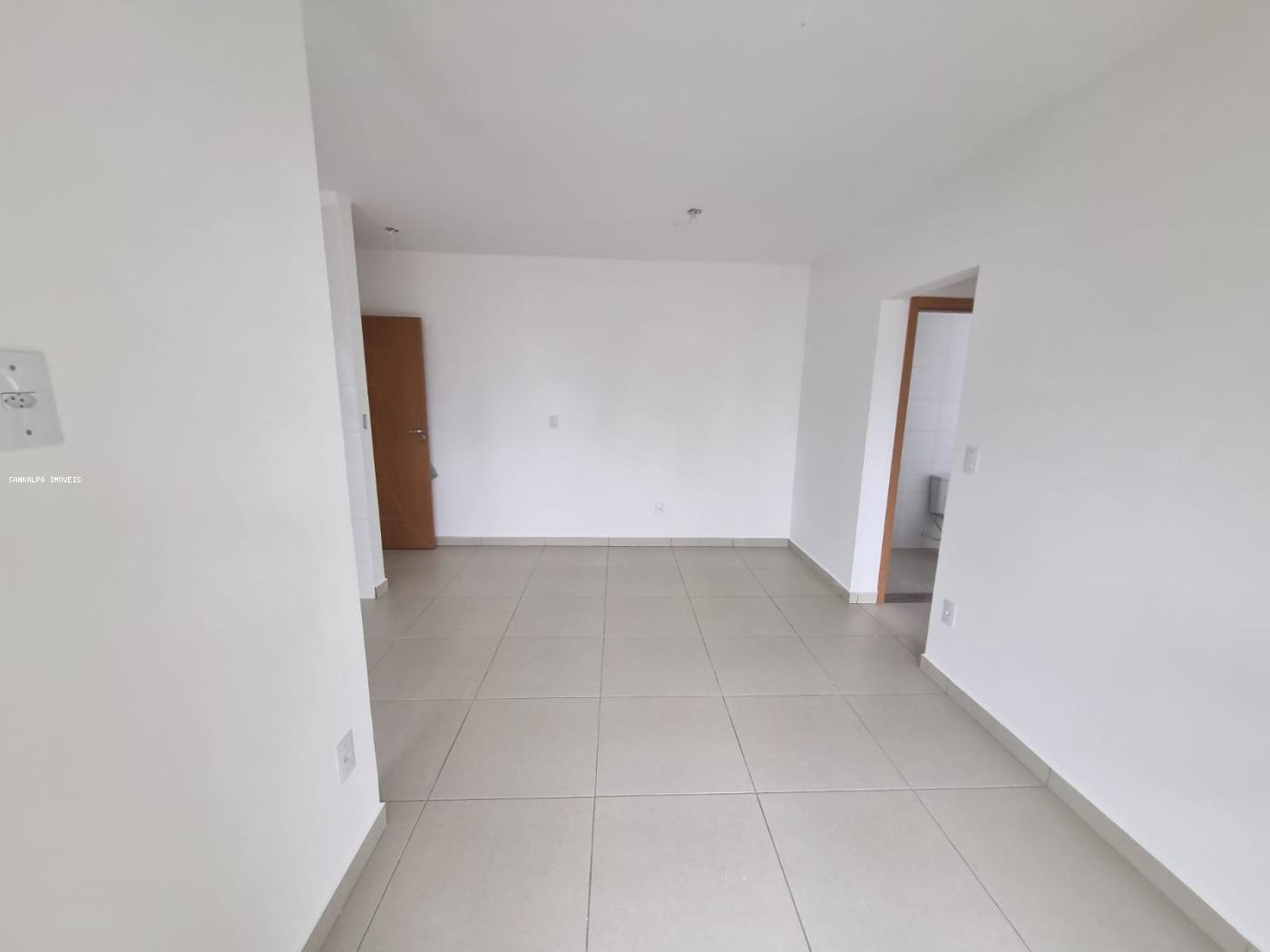 Apartamento à venda com 2 quartos, 69m² - Foto 3