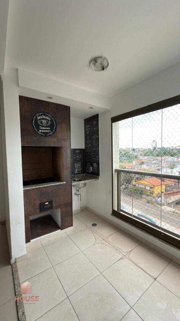 Apartamento para alugar com 2 quartos, 75m² - Foto 9