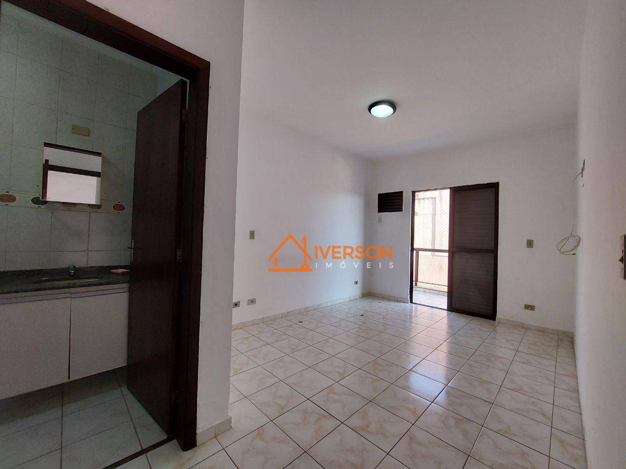 Apartamento para alugar com 2 quartos, 80m² - Foto 12