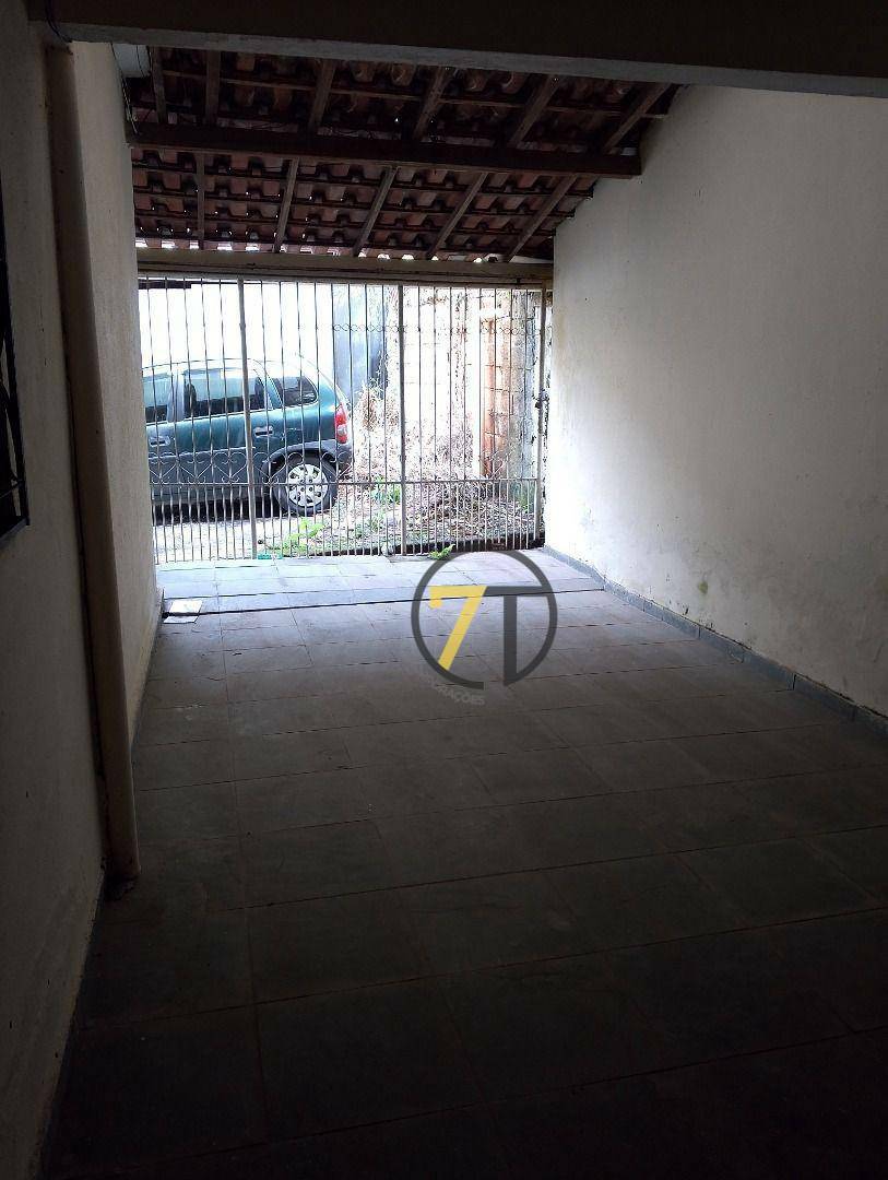 Casa à venda com 3 quartos, 120m² - Foto 17