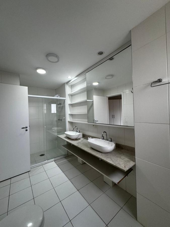 Apartamento para alugar com 3 quartos, 232m² - Foto 9