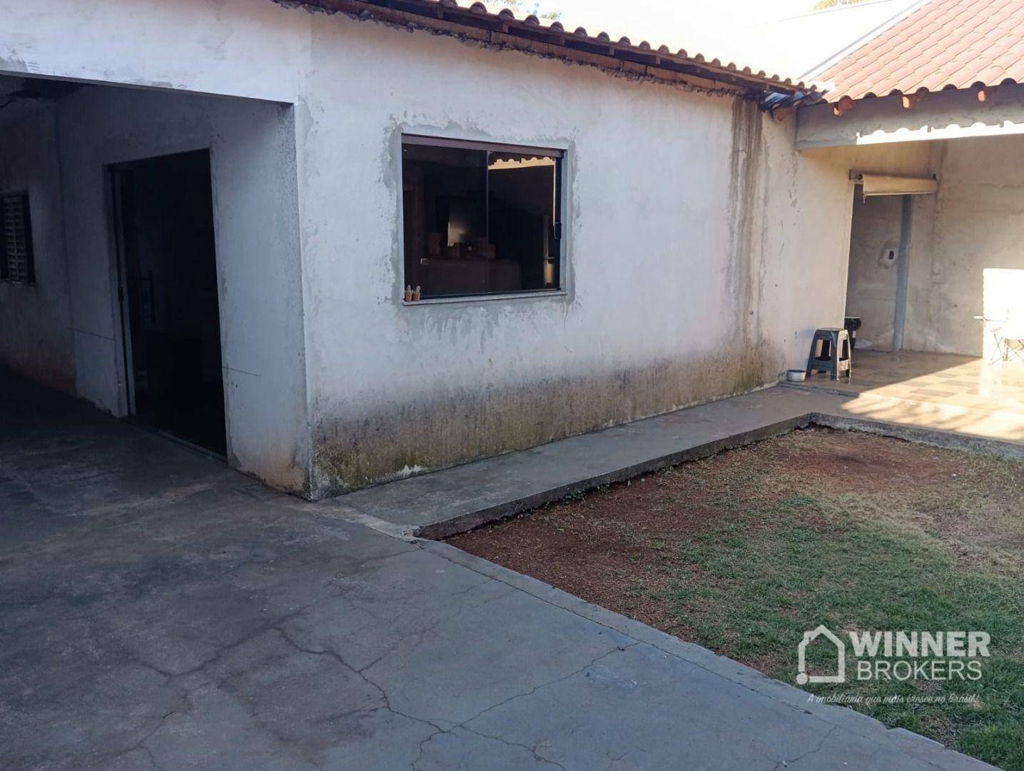 Casa, 5 quartos, 220 m² - Foto 4