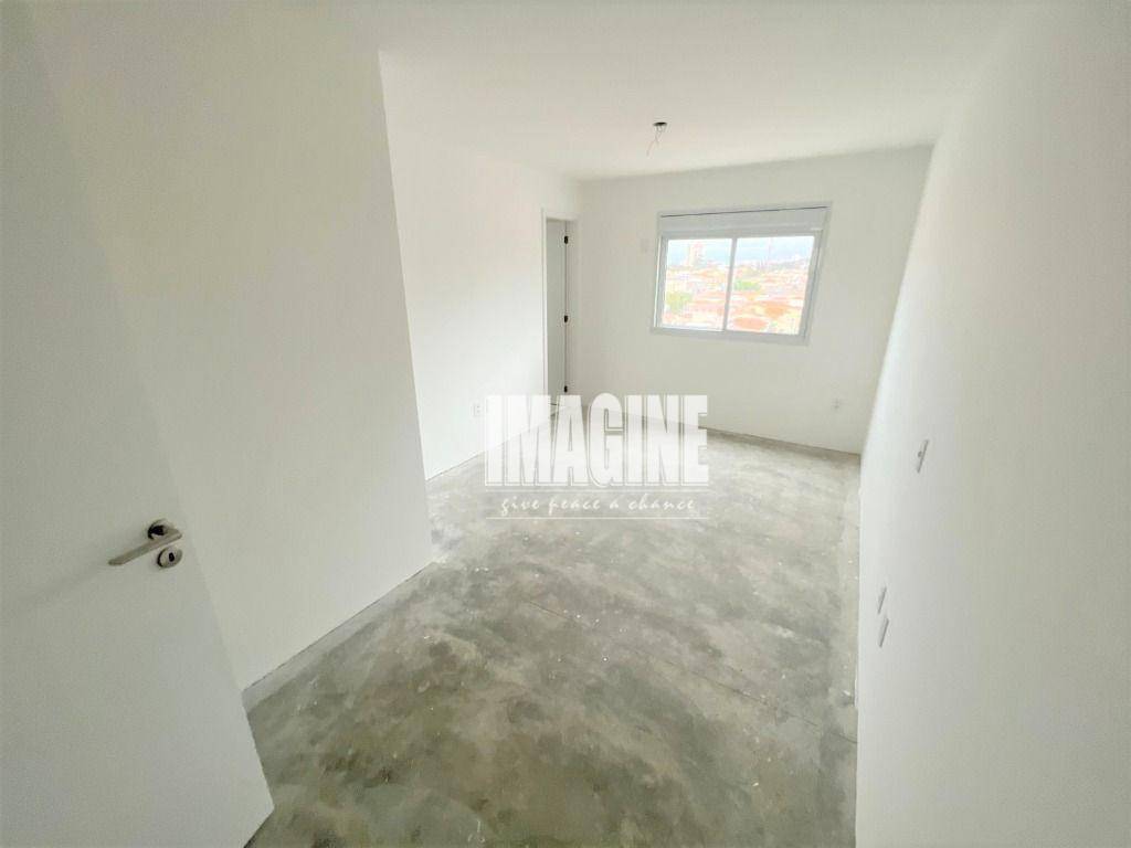 Apartamento à venda com 3 quartos, 167m² - Foto 9