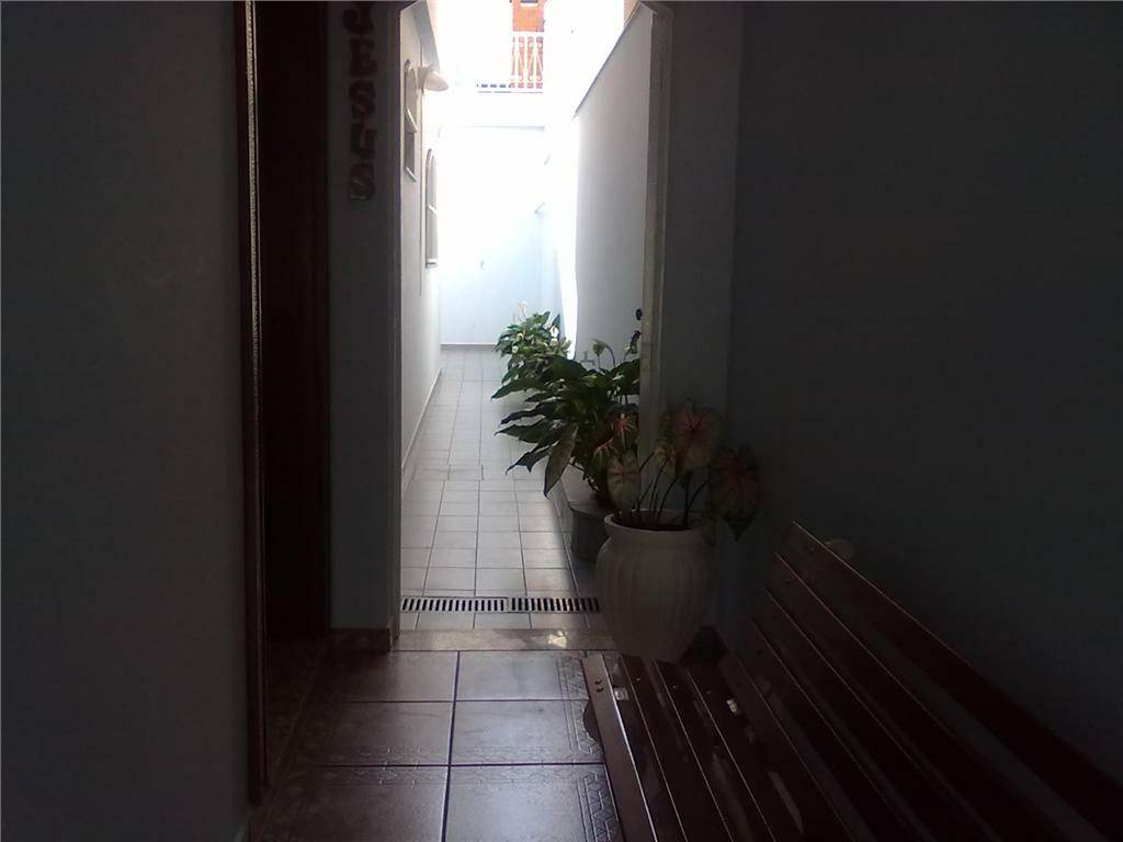 Sobrado à venda com 4 quartos, 250m² - Foto 8