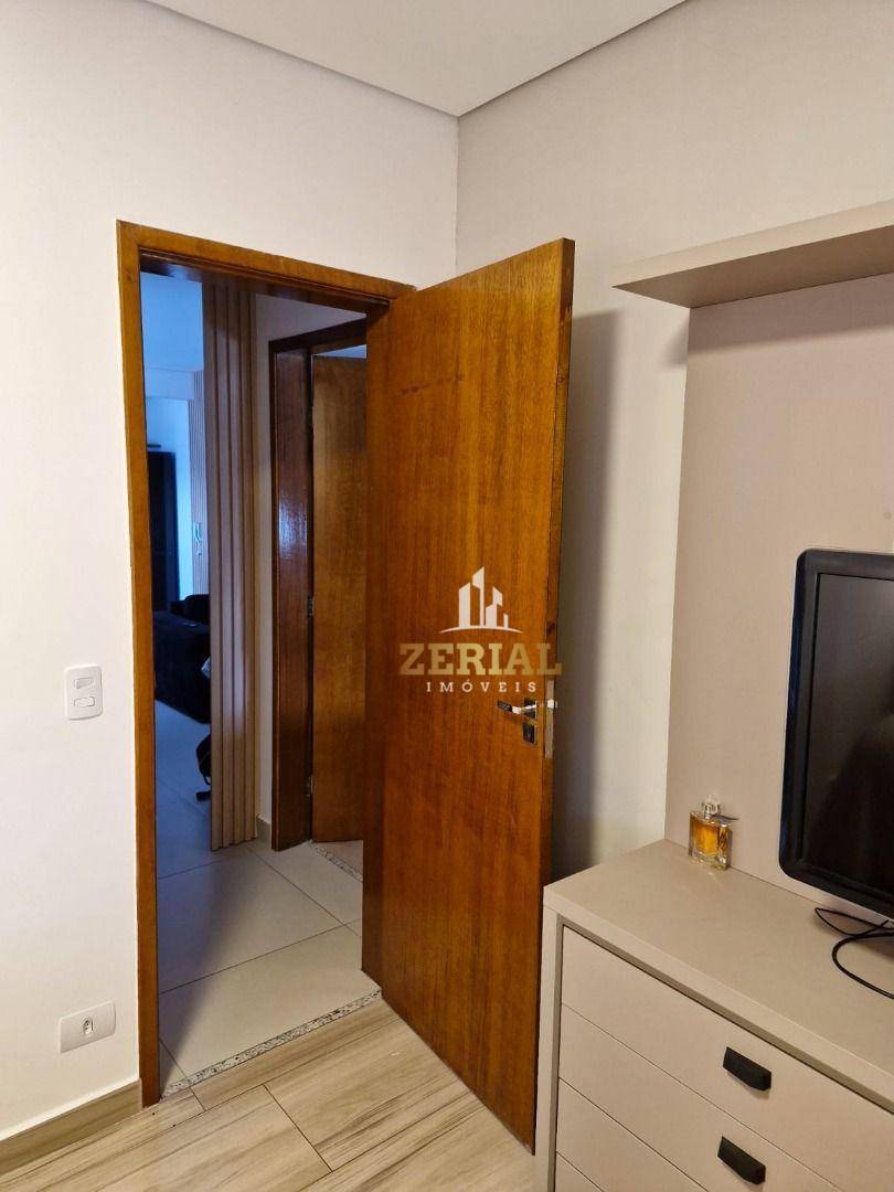 Apartamento à venda com 2 quartos, 70m² - Foto 13