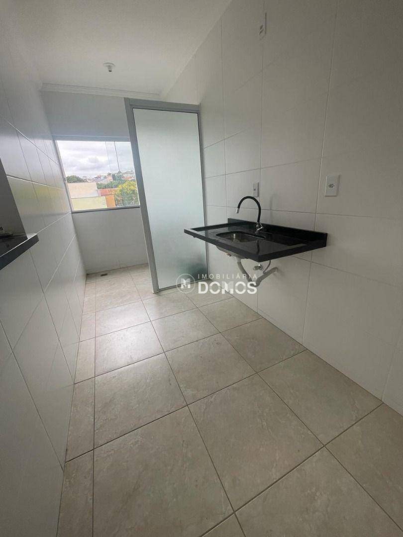 Apartamento à venda com 2 quartos, 67m² - Foto 6