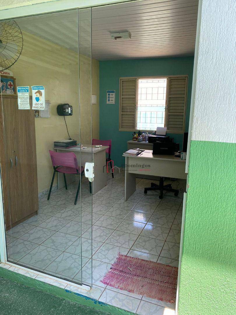 Casa à venda com 5 quartos, 300m² - Foto 5