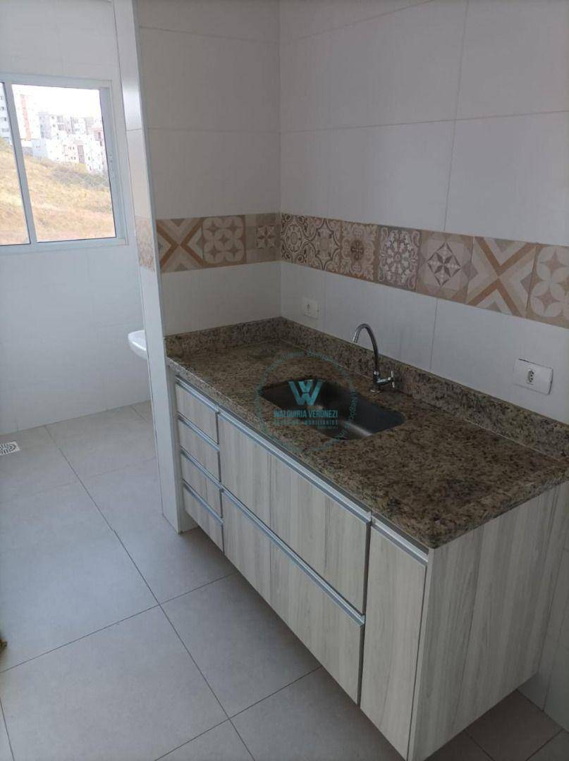 Apartamento à venda com 2 quartos, 65m² - Foto 4