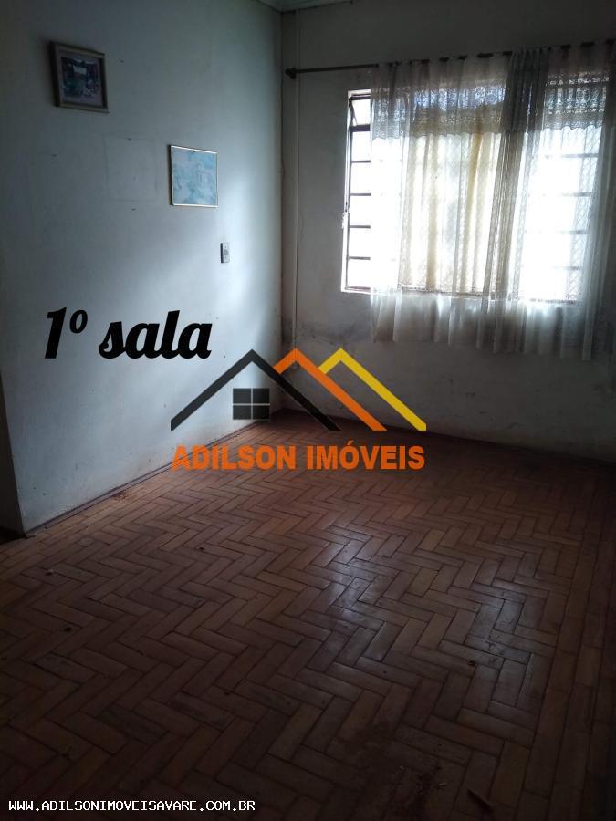 Casa à venda com 5 quartos, 203m² - Foto 2