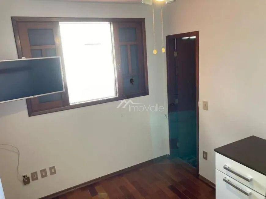 Casa de Condomínio para alugar com 6 quartos, 300m² - Foto 29