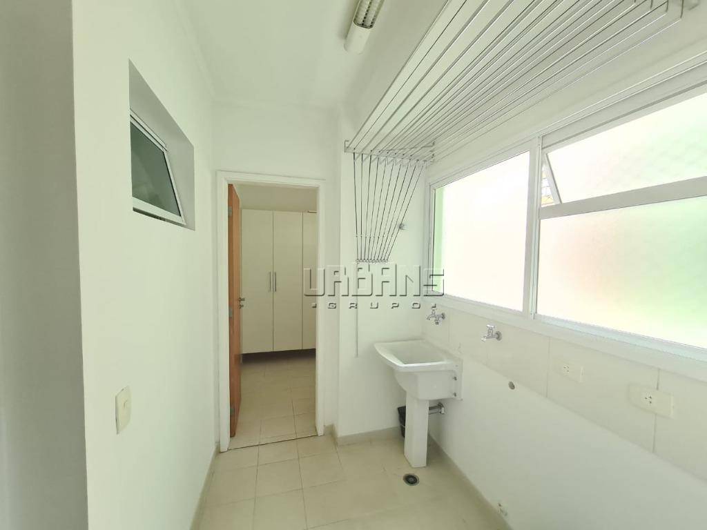 Apartamento para alugar com 3 quartos, 110m² - Foto 37