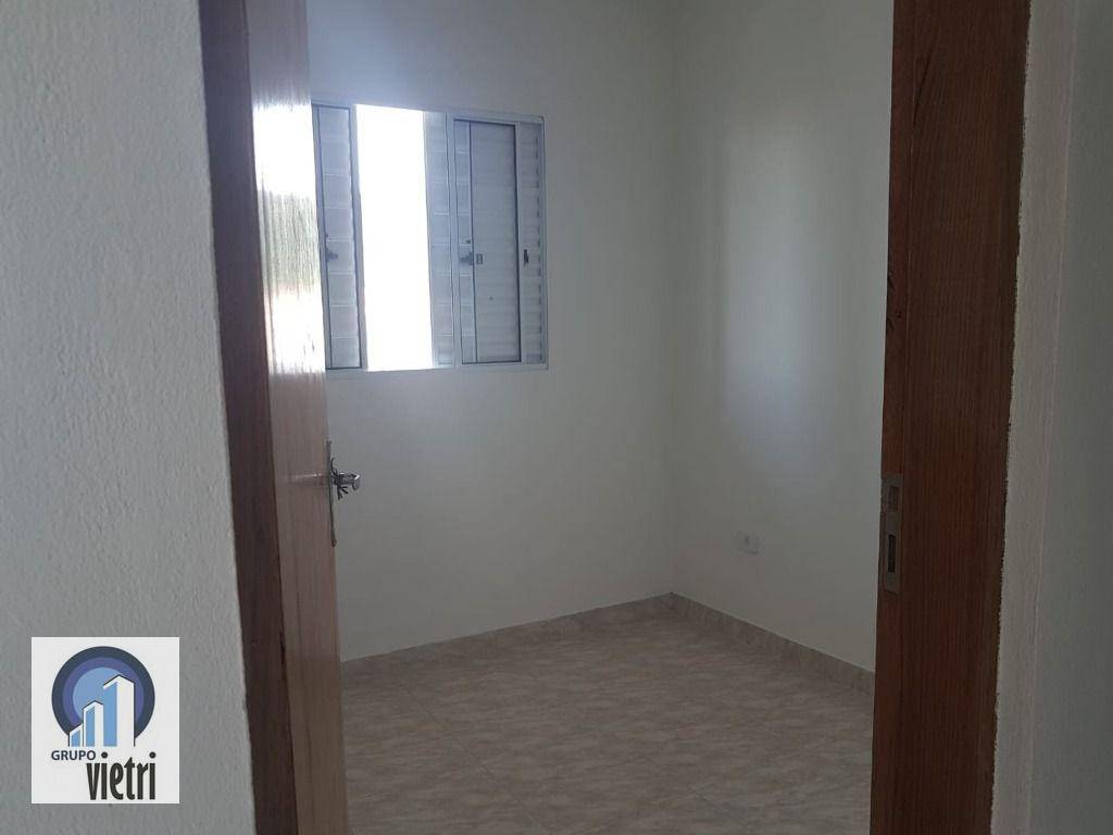 Casa para alugar com 2 quartos, 70m² - Foto 18