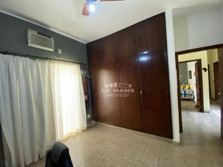 Casa à venda com 5 quartos, 283m² - Foto 14