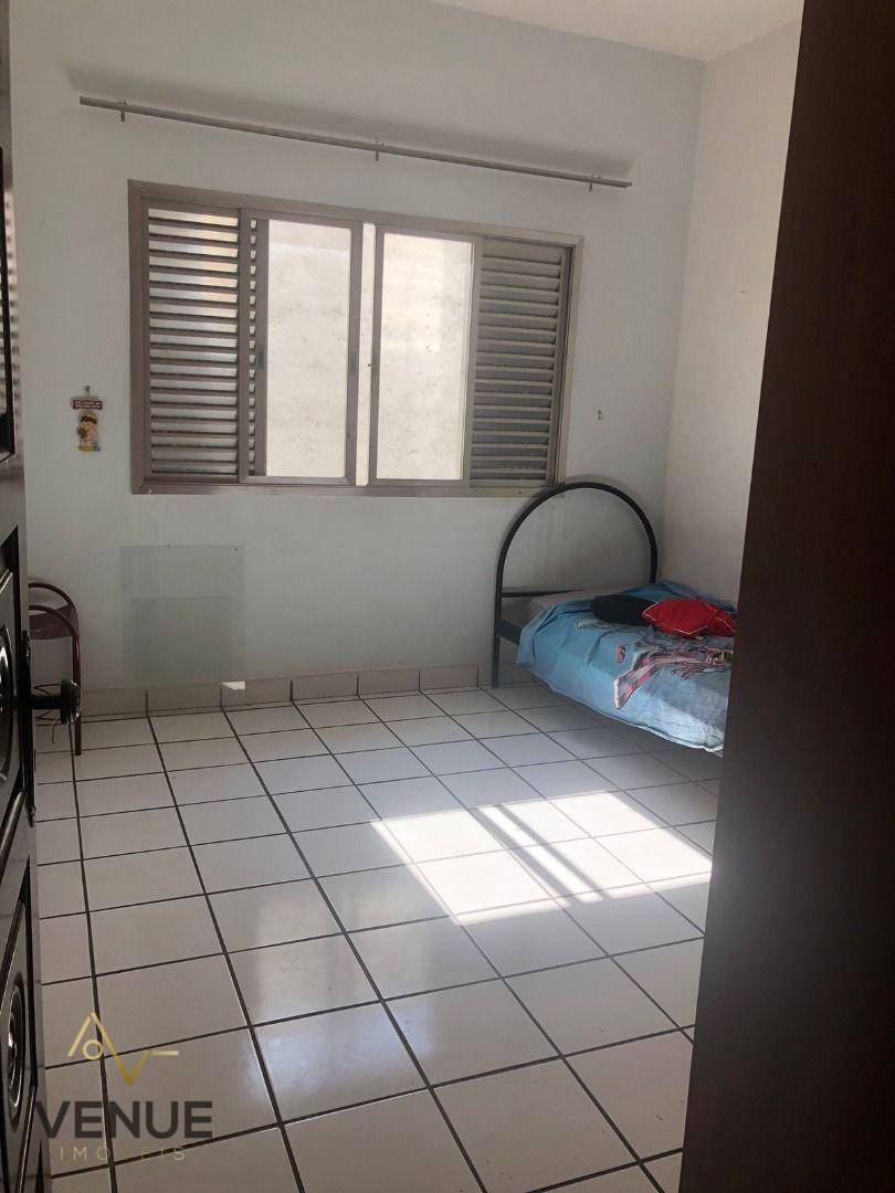 Sobrado à venda com 4 quartos, 450M2 - Foto 14