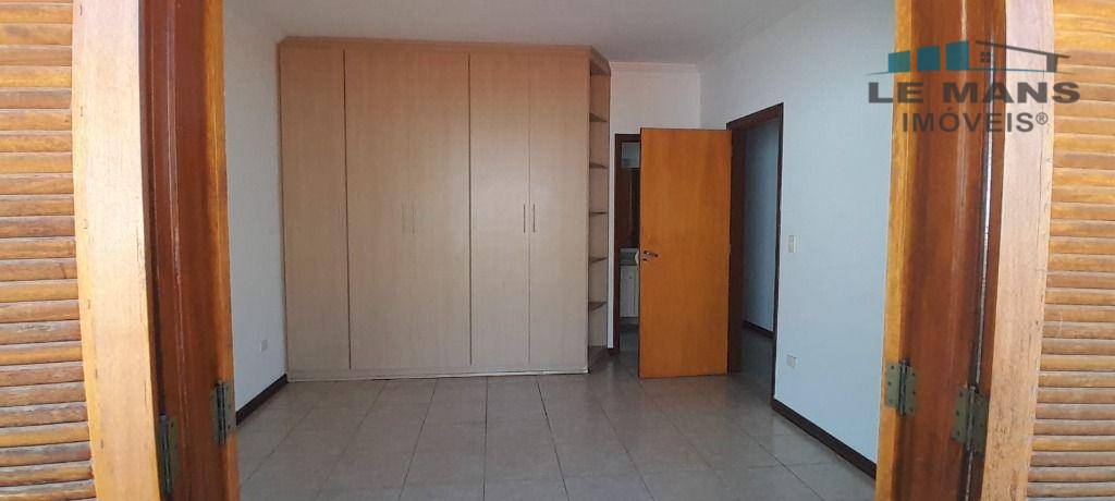 Casa de Condomínio à venda com 4 quartos, 248m² - Foto 18