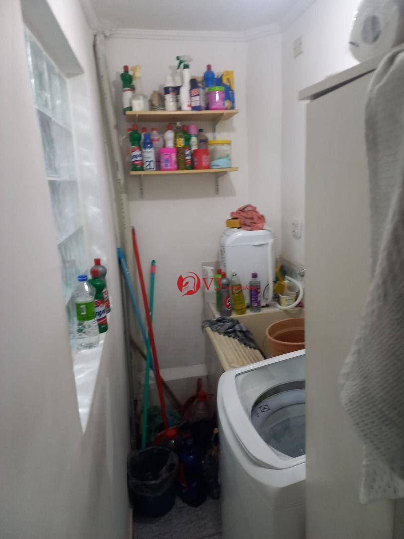 Sobrado à venda com 8 quartos, 221m² - Foto 5