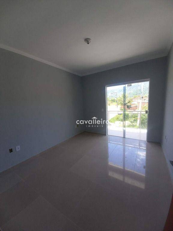 Casa à venda com 2 quartos, 68m² - Foto 9