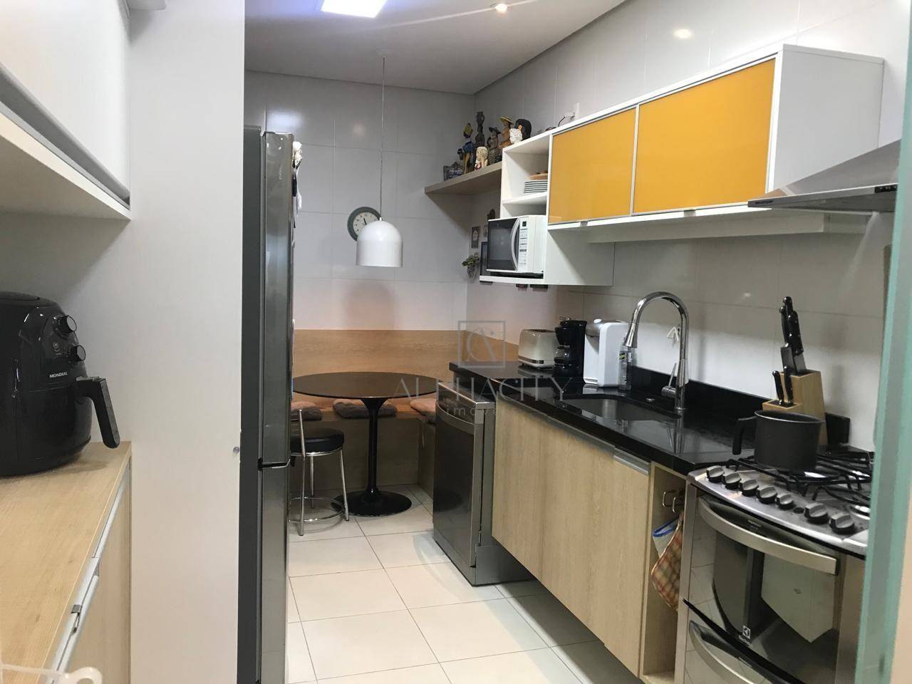 Apartamento para alugar com 3 quartos, 142m² - Foto 10