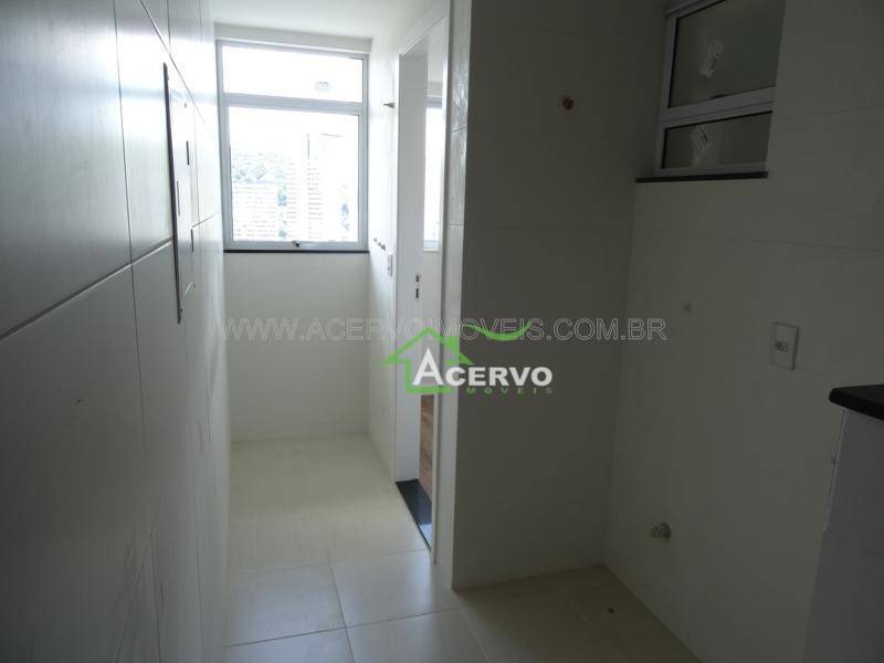 Apartamento à venda com 3 quartos, 172m² - Foto 6