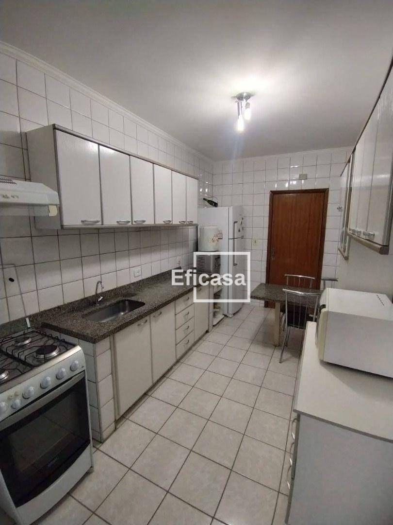 Apartamento à venda com 2 quartos, 70m² - Foto 6