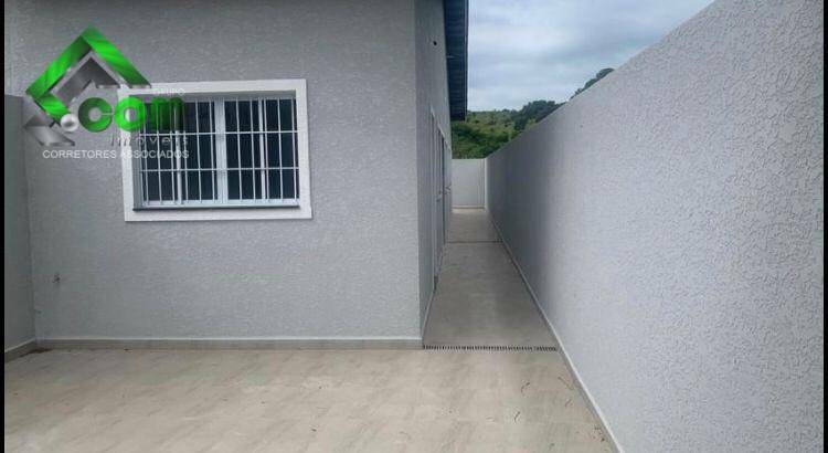 Casa à venda com 2 quartos, 56m² - Foto 4