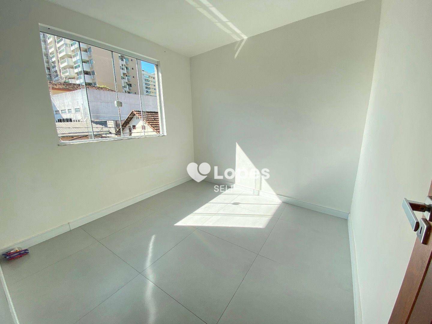 Casa à venda com 7 quartos, 266M2 - Foto 28