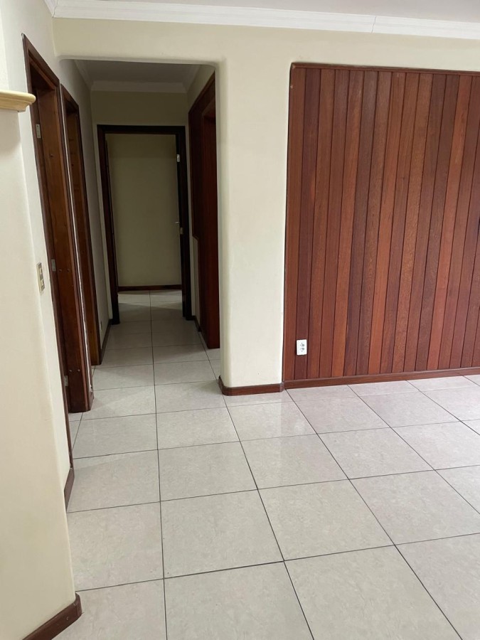 Apartamento para alugar com 3 quartos, 120m² - Foto 3