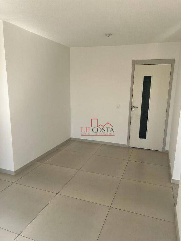 Apartamento à venda com 2 quartos, 62m² - Foto 7