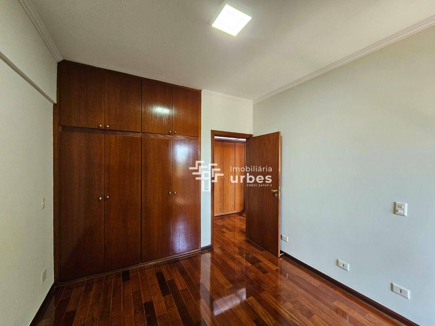 Apartamento à venda com 4 quartos, 157m² - Foto 19