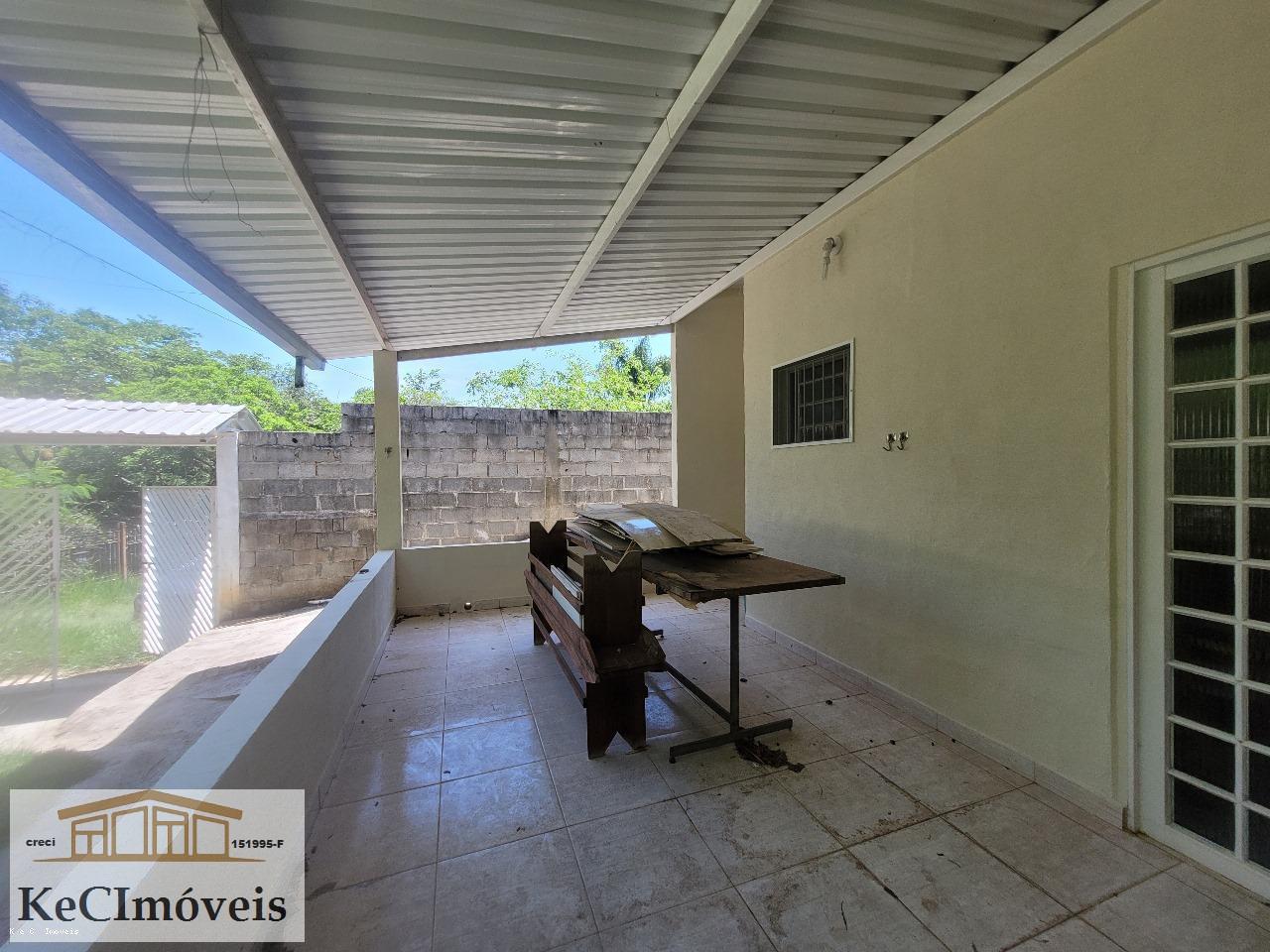 Fazenda à venda com 3 quartos, 1000m² - Foto 2