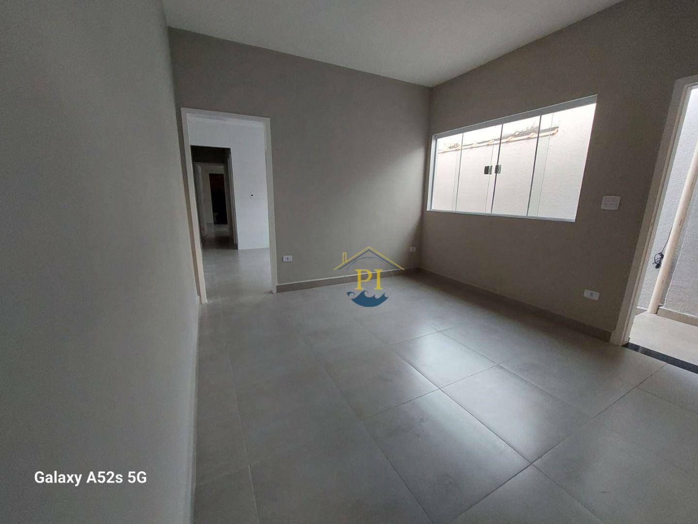 Casa à venda com 2 quartos, 70m² - Foto 11