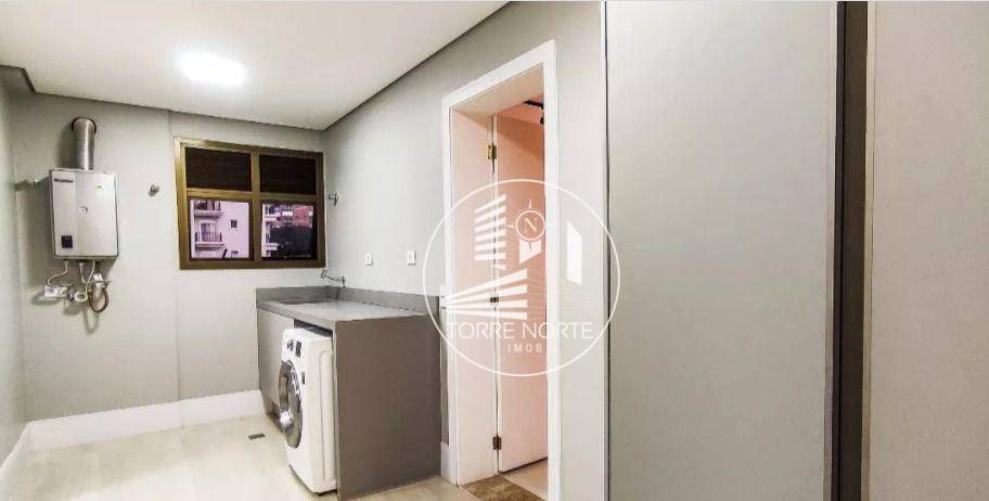 Apartamento à venda com 3 quartos, 250m² - Foto 10